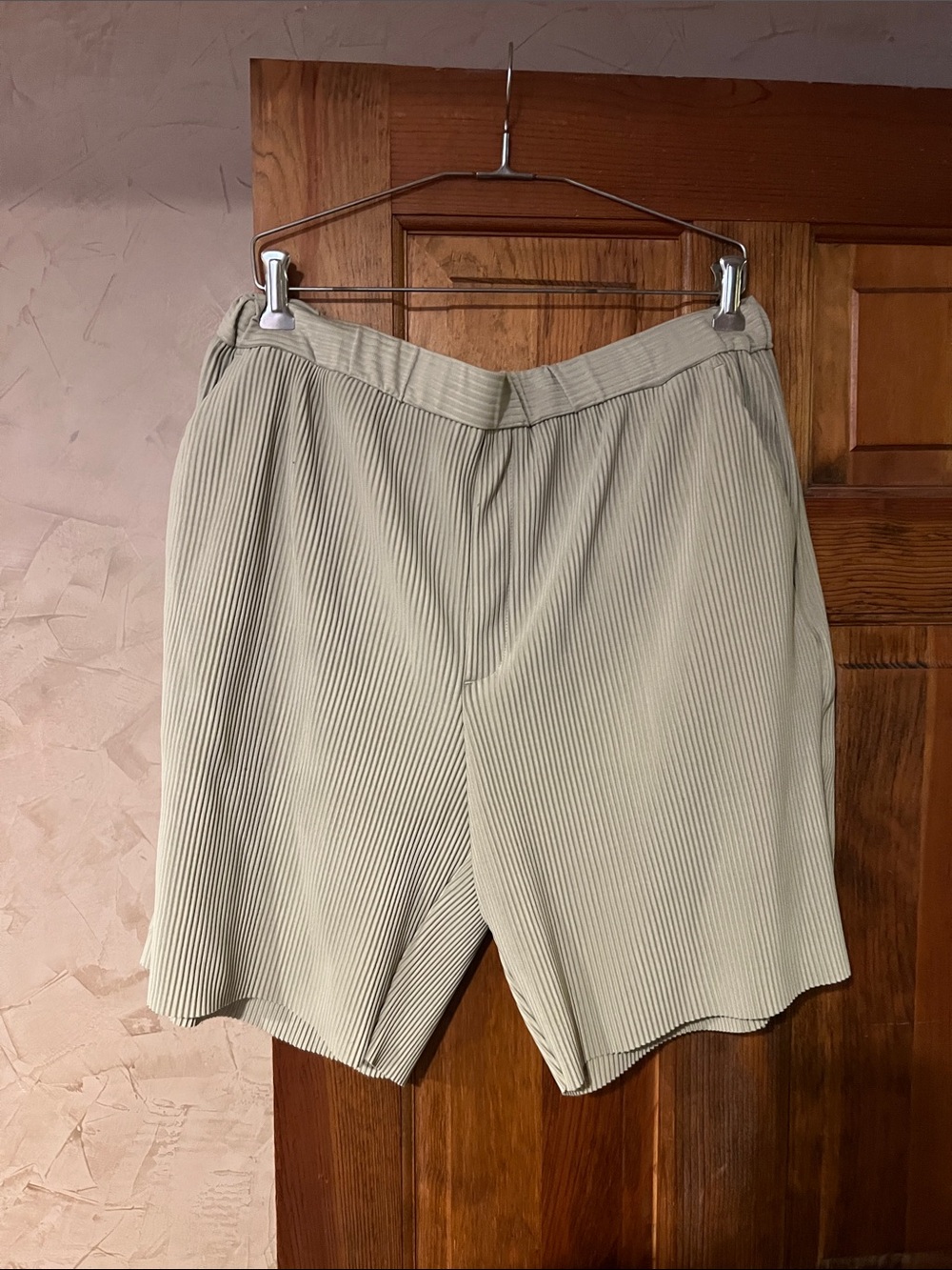 Zara Light Beige Flat Front Men's Shorts